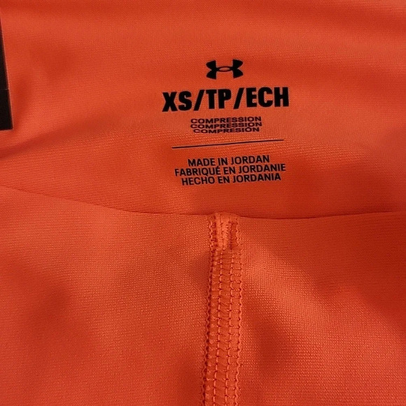 NWT Under Armour Compression High Rise Ankle Legging - Picture 4 of 5